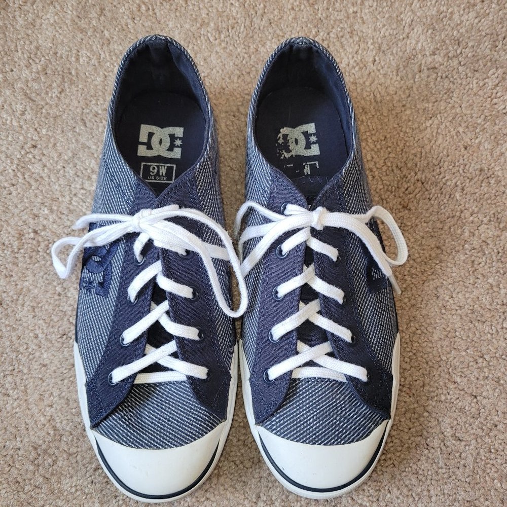 FINAL PRICE DC Navy/White Stripe DC Chelsea Zero Low Skate Shoes 9W